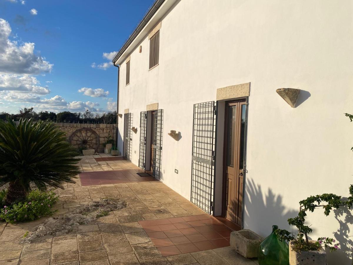 Agriturismo Masseria Saittole Carpignano Salentino Bagian luar foto