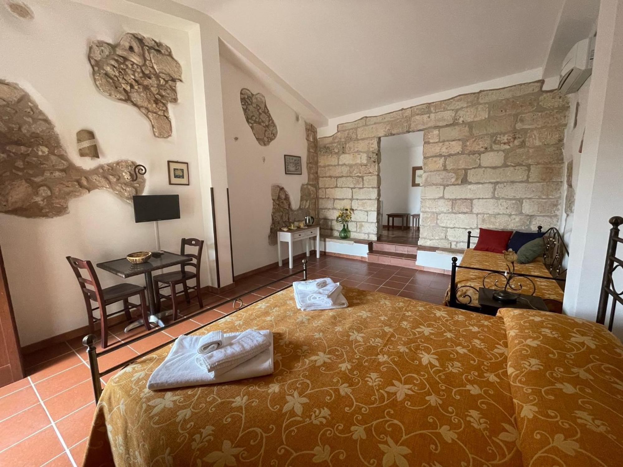 Agriturismo Masseria Saittole Carpignano Salentino Bagian luar foto